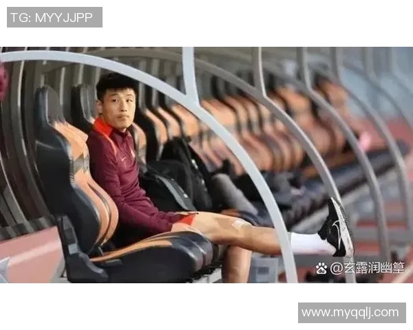 上海热销足球明星签名商品吸引众多球迷热情追捧