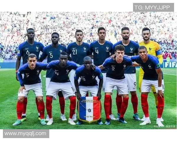 波兰国旗下的足球明星盘点及其辉煌成就解析