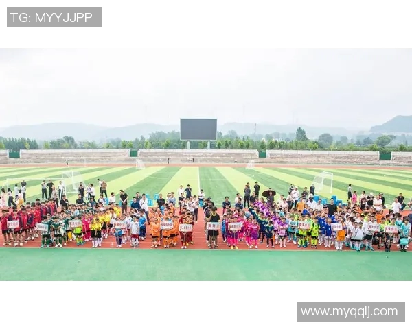 踢出梦想与激情足球如何激励年轻人追求卓越人生